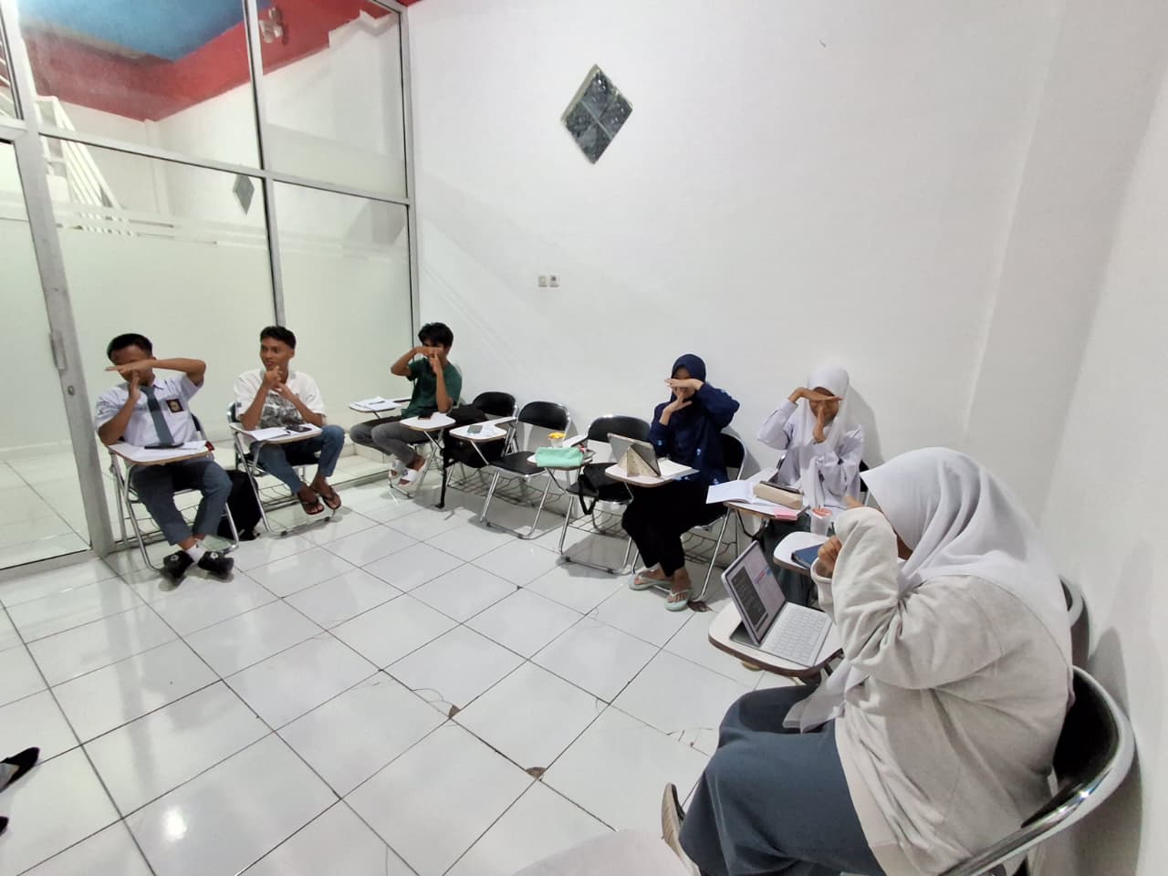 TIEC-ID Buka Uji Coba Kelas Gratis, Yuk Rasakan Serunya Belajar